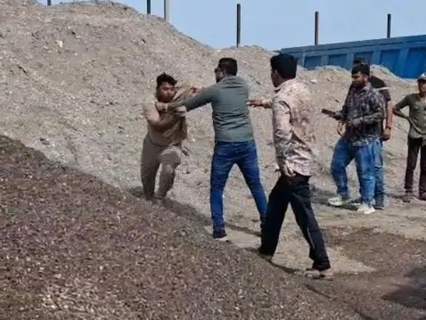 ખાણ ખનીજ વિભાગના અધિકારીઓ પર હુમલો