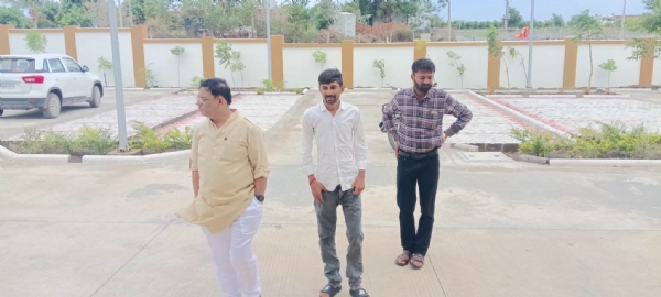 સાવરકુંડલા તાલુકા સ્પોર્ટ્સ સંકુલની ધારાસભ્ય મહેશ વાળાની મુલાકાત, આધુનિક સુવિધાઓ ઝડપથી ઉપલબ્ધ કરાવવા સૂચના