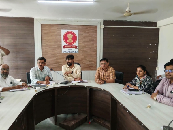 સાવરકુંડલા તાલુકા સંકલન સમિતિની બેઠક યોજાઈ, વિકાસકાર્યો અને જનહિતના પ્રશ્નોના ઝડપી નિરાકરણ પર ભાર સાવરકુંડલા તાલુકા સંકલન સમિતિની બેઠક યોજાઈ, વિકાસકાર્યો અને જનહિતના પ્રશ્નોના ઝડપી નિરાકરણ પર ભાર