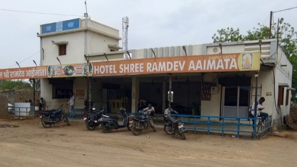 ચુડવા ખાતે સરકારી જમીન ખુલ્લી કરાઈ ચુડવા ખાતે સરકારી જમીન ખુલ્લી કરાઈ