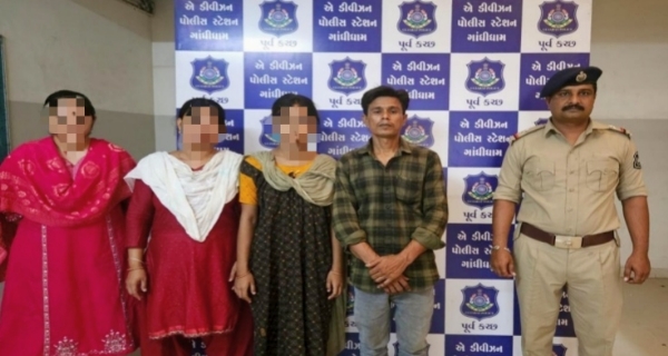 સગીરાનું પરિવાર સાથે મિલન