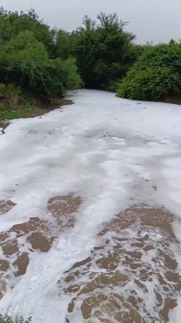 કેમિકલ વાળું પાણી કેમિકલ વાળું પાણી