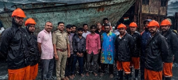 જીવ બચાવતી - ગીર સોમનાથ પોલીસ જીવ બચાવતી - ગીર સોમનાથ પોલીસ