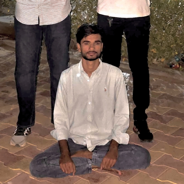 સસ્તા સોનાની જાહેરાત કરનાર આરોપી સસ્તા સોનાની જાહેરાત કરનાર આરોપી