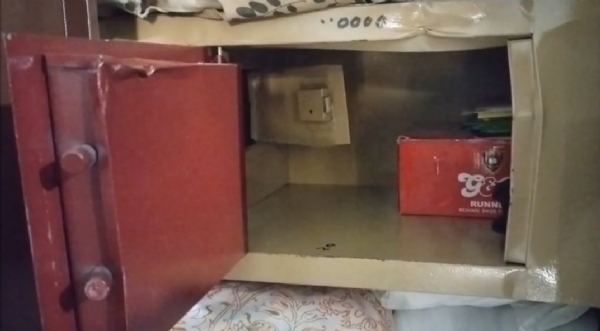 ચોરી ચોરી