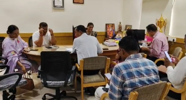 બેઠક મેયરની બેઠક મેયરની
