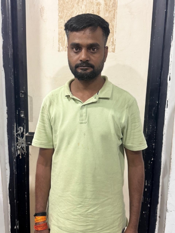 આરોપી આરોપી