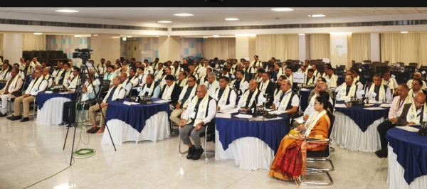 સરદારધામ દ્વારા આયોજિત બે દિવસની ચિંતન શિબિરનું થયું સમાપન સરદારધામ દ્વારા આયોજિત બે દિવસની ચિંતન શિબિરનું થયું સમાપન