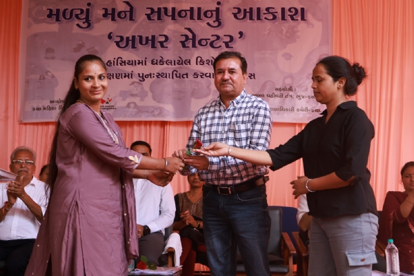 કચ્છ મહિલા સંગઠન અખર કાર્યક્રમની તસવીરો