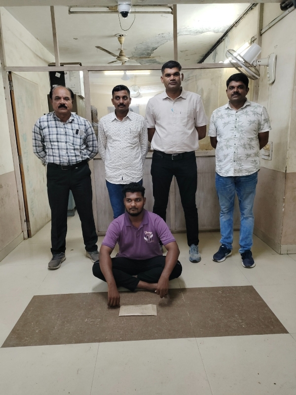 જુગાર રમતા ઝડપાયેલ જુગારીઓ