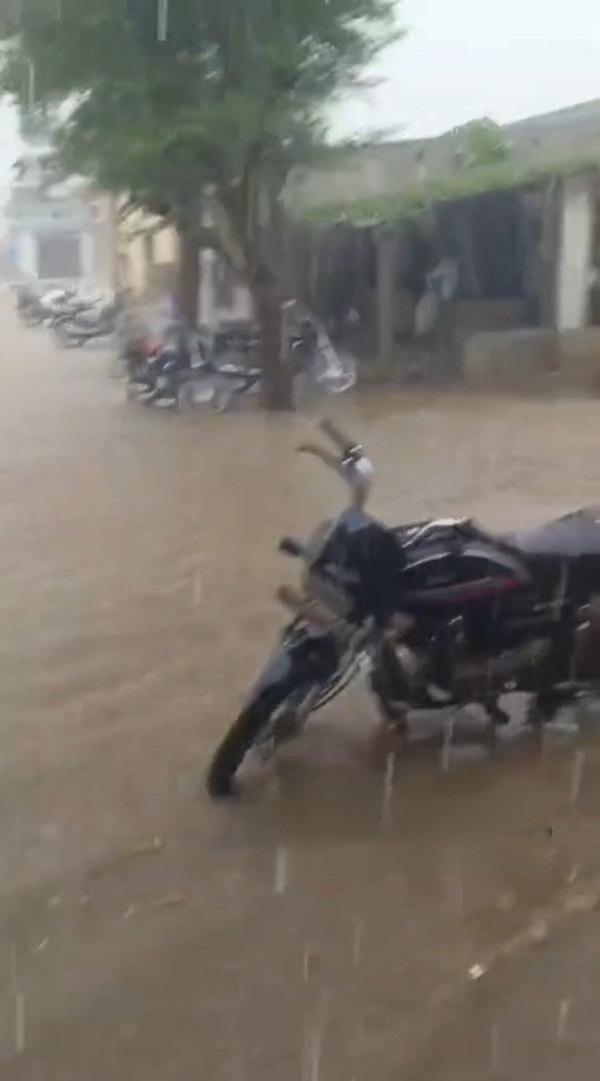 કચ્છમાં વરસાદી માહોલ