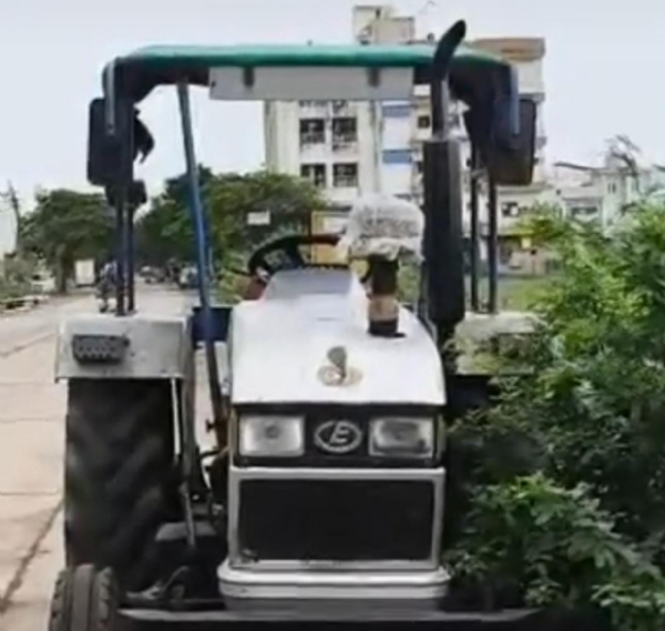 અકસ્માત થયેલ ટ્રેક્ટર