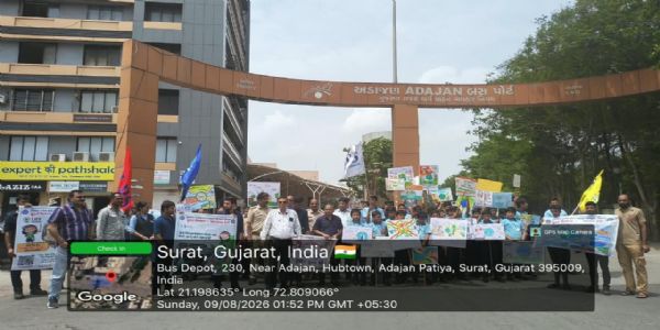 સાપ્તાહિક સ્વચ્છતા અભિયાન હેઠળ અડાજણ બસ ડેપો ખાતે સફાઈ ઝુંબેશ યોજાઈ