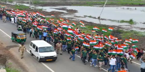 આઝાદી પર્વની પૂર્વ ઉજવણીના ભાગરૂપે ધોલેરામાં તિરંગા યાત્રાનું આયોજન,અનેક લોકો જોડાયા