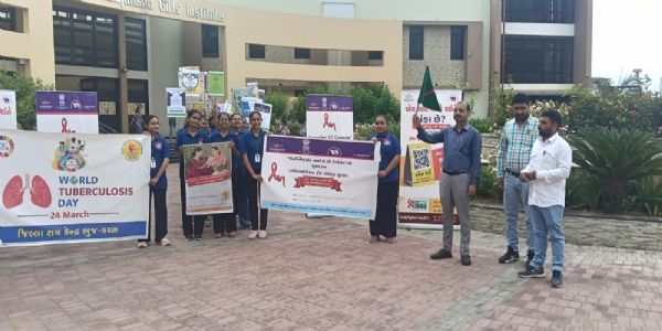 HIVથી બચાવથી લઈને ટીબીની સારવાર સુધી, ભુજમાં યુવતીઓને અપાઈ આરોગ્ય જાગૃતિની સમજ