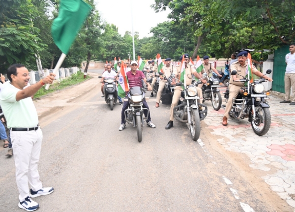 ભાવનગર મંડળમાં તિરંગા બાઈક રેલીનું આયોજન