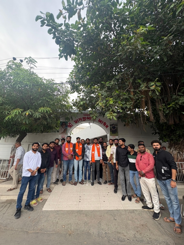 પ્રદેશ  ભાજપ અધ્યક્ષના જન્મદિવસે પોરબંદર યુવા મોરચાની સેવાભાવી ઉજવણી.