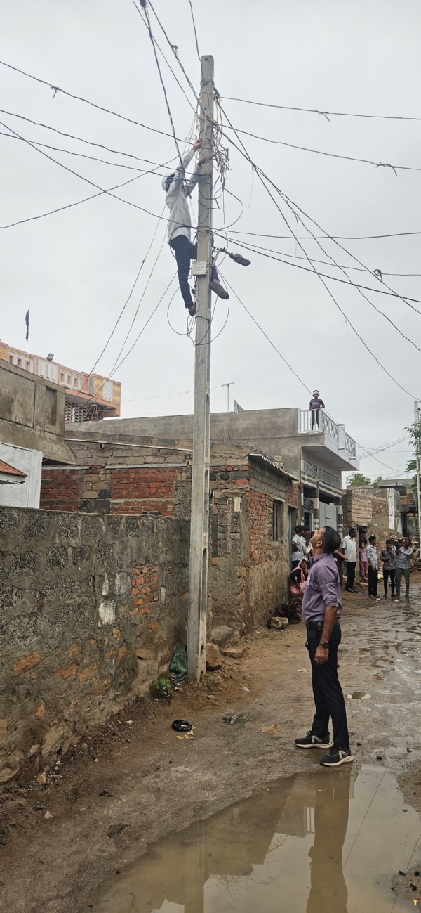 ગેરકાયદેસર વિજ કનેક્શન કપાયા