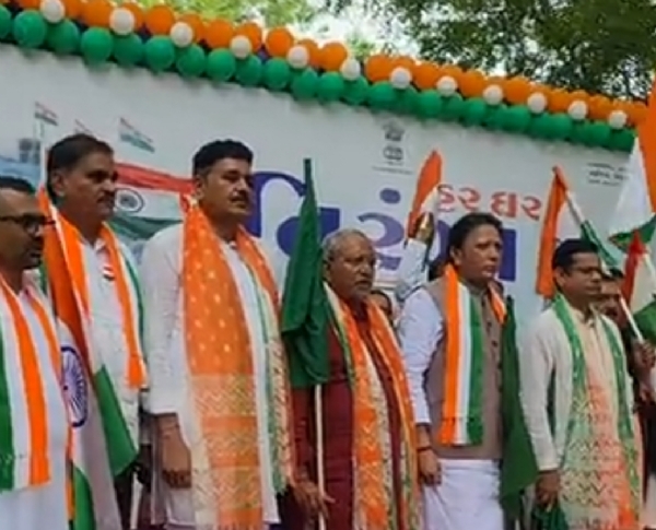 પાટણમાં ભવ્ય તિરંગા યાત્રા, દેશભક્તિના નારાથી ગુંજ્યું શહેર