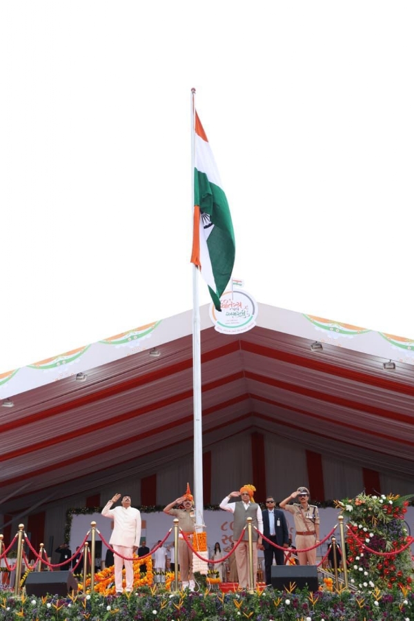State-level celebration of 80th Independence Day in Amreli, Chief Minister Bhupendra Patel hoisted the flag
