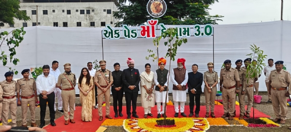 ઝઘડિયા ખાતે ભરૂચ જિલ્લા કક્ષાના 80 મા સ્વાતંત્ર્ય પર્વની થઈi ભવ્ય ઉજવણી