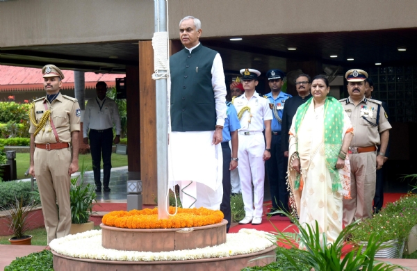 લોકભવન - ગાંધીનગર