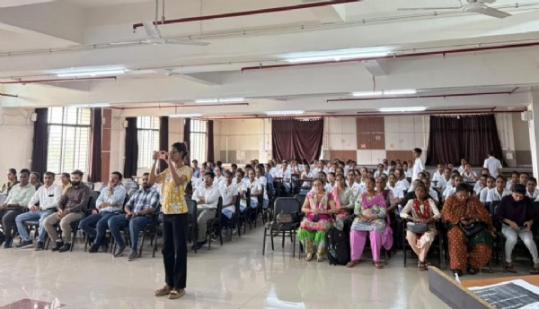 પોરબંદર જિલ્લામાં HIV/AIDS અને STI અંગે જનજાગૃતિ માટે ઇન્ટેન્સિફાઇડ IEC કેમ્પેઇનનું લોન્ચિંગ.
