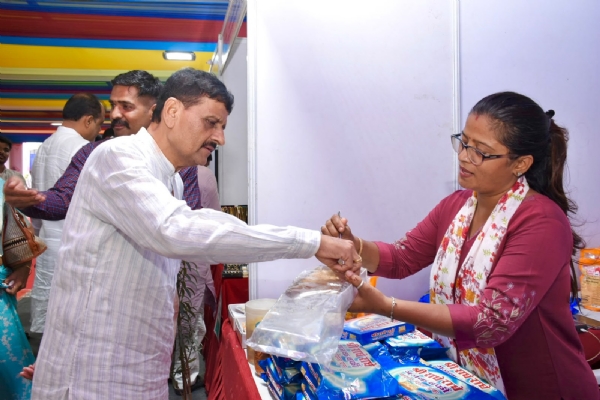 ગાંધીધામ રાખી મેળાનું આયોજન