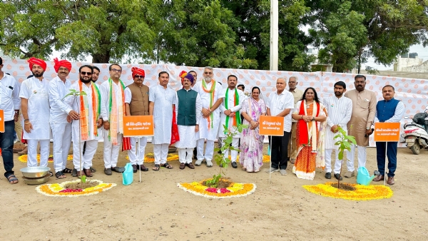 ગાંધીધામ રાખી મેળાનું આયોજન