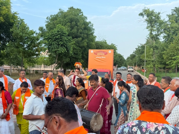 મહેસાણામાં સંત રવિદાસ મહારાજની 650મી જન્મજયંતી નિમિત્તે કળશ યાત્રાનું ભવ્ય સ્વાગત