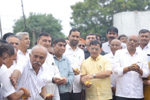 ચિતલમાં નવા નીરના વધામણાં: જળસંચયના પ્રયાસોથી હરિયાળું બનશે ગામ