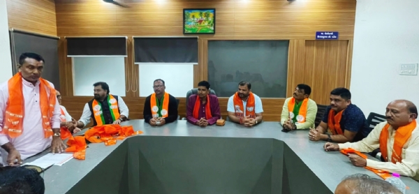 જંબુસરમાં નવ-નિયુક્ત હોદ્દેદારોની બેઠકમાં આગામી વિધાનસભા ચૂંટણી માટે ઘડાઈ મજબૂત રણનીતિ જંબુસરમાં નવ-નિયુક્ત હોદ્દેદારોની બેઠકમાં આગામી વિધાનસભા ચૂંટણી માટે ઘડાઈ મજબૂત રણનીતિ