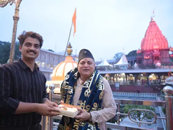 ઉજ્જૈન મહાકાલ મંદિરે પહોંચ્યા અભિનેતા મનોજ જોશી