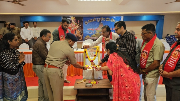 AMBAJI-MA-ADHIKARIONI-BETHAK