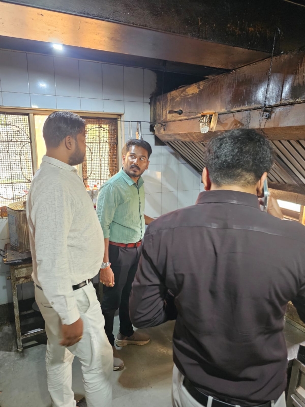 ભુજમાં ફૂડ સેફ્ટી વિભાગ ની કાર્યવાહી