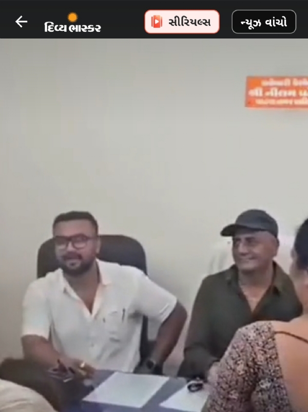 પાટણ શહેરના વોર્ડ નંબર 11માં પદ્મનાભ રોડ પર ઉભરાતી ગટરથી રહીશો પરેશાન પાટણ શહેરના વોર્ડ નંબર 11માં પદ્મનાભ રોડ પર ઉભરાતી ગટરથી રહીશો પરેશાન