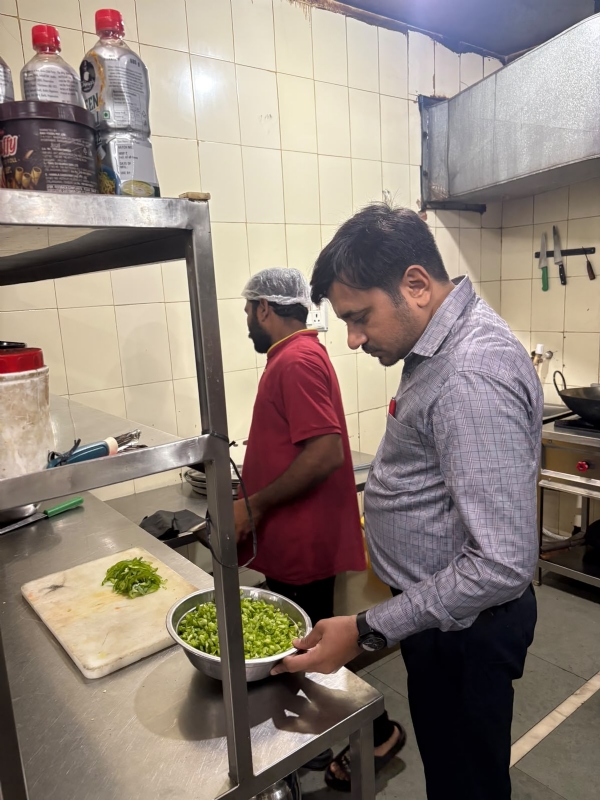 ભુજમાં ફૂડ સેફ્ટી વિભાગ ની કાર્યવાહી
