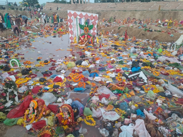 સિદ્ધપુરમાં દશામાના મૂર્તિ વિસર્જન માટે ભક્તોનો જનસાગર, સરસ્વતી કિનારે મેળા જેવો માહોલ