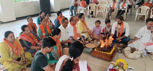 પોરબંદરમાં  વરસાદ  માટે ભાજપે પર્જન્ય યજ્ઞ  યોજ્યો.