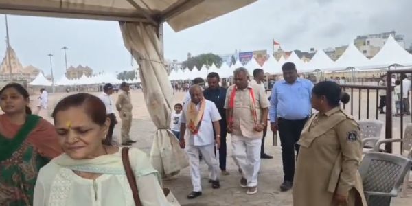 સોમનાથ મહાદેવના દર્શને પૂર્વ નાયબ મુખ્યમંત્રી નિતિન પટેલ પહોંચ્યા