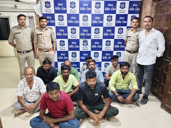 અંજાર જુગાર કેસના આરોપીઓ