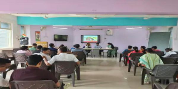 વિજાપુરમાં શ્રેષ્ઠા જી પ્રોજેક્ટ અંતર્ગત, કિશોર સ્વાસ્થ્ય અંગે તાલીમ યોજાઈ