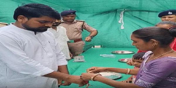 રક્ષાબંધનના પર્વે ગુજરાતની જેલોમાં ભાવૂક દૃશ્યો જોવા મળ્યા,વડોદરામાં ચૈતર વસાવાને 4 બહેને રાખડી બાંધી