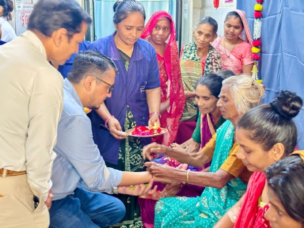 Heartwarming Raksha Bandhan celebrated at Mahatma Gandhi Memorial General Hospital, Surendranagar