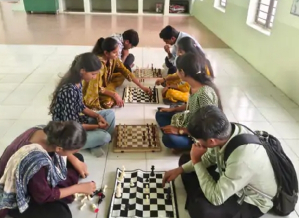 સરકારી વિનયન અને વિજ્ઞાન કૉલેજ, હારીજ ખાતે રાષ્ટ્રીય રમત ગમત દિવસની ઉજવણી.