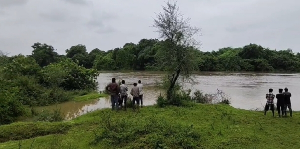 મગર મગર