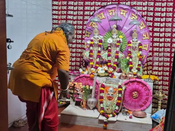 વિશ્વ વિખ્યાત બાલા હનુમાન મંદિર ખાતે ભવ્ય મહાઆરતી વિશ્વ વિખ્યાત બાલા હનુમાન મંદિર ખાતે ભવ્ય મહાઆરતી