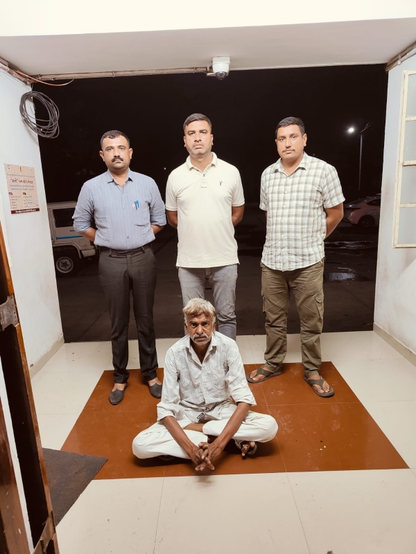 પકડાયેલ આરોપી પકડાયેલ આરોપી