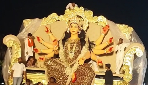 દશામાં ની શોભાયાત્રા દશામાં ની શોભાયાત્રા