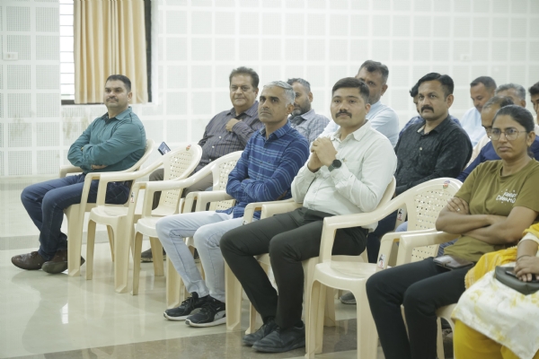 પોરબંદરમાં PSI અને ASIનો  વિદાય સમારોહ યોજાયો.
